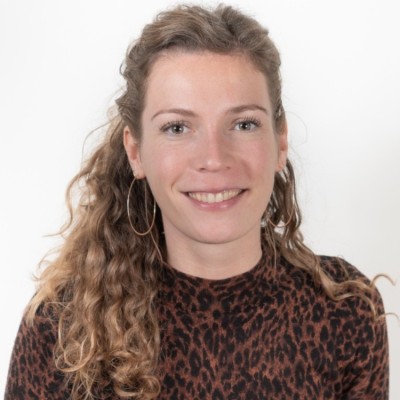 Loes van Esch